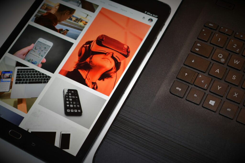social media content manager